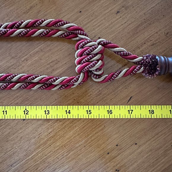 Set of 4 Drapery Curtain Tie Backs Tassels - Picture 17 of 17